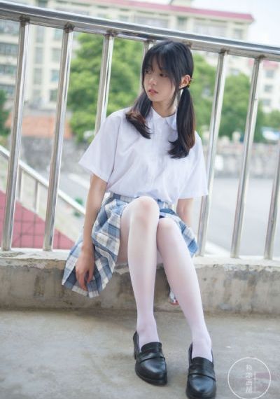 欧美女生头像阳光干净_1080P迅雷高清下载
