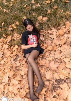 qq头像粉色系女生欧美_粤语中字在线观看