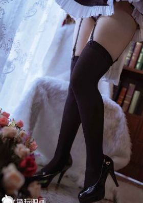 18禁丝袜裸体美女写真视频_BD韩语高清完整版播放