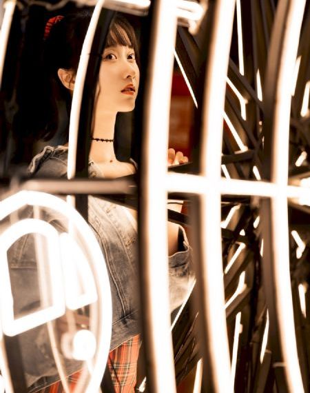 美女精品久久久久久国产潘金莲_迅雷手机免费观看