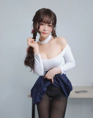 玩弄我的三位美艳馊林小说_720免费在线观看